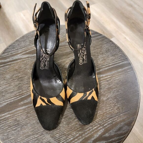 Salvatore Ferragamo D'Orsay Tiger Print Heels Calf hair size 8.5 B - Picture 1 of 6